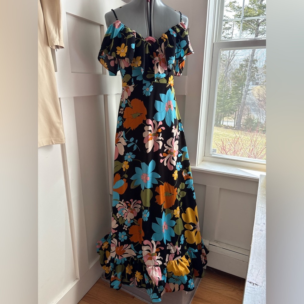 Lulu's Multicolor Floral Maxi Dress Size Small